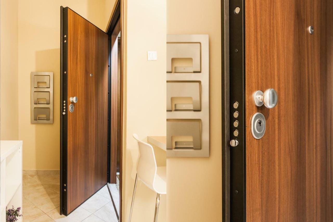 Central, Quiet, Cozy, Very Clean Private Apartment Close To Acropolis Atena Exterior foto