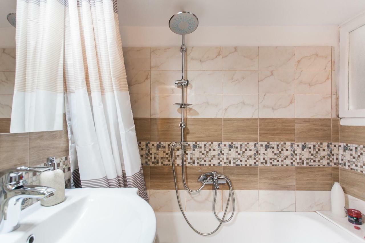 Central, Quiet, Cozy, Very Clean Private Apartment Close To Acropolis Atena Exterior foto